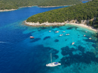 boats allegria,exclusive yacht vacations,Blue Lagoon ,Pisina Beach, Sivota , turquoise beach, crystal clear water, turquoise water, inflatable boat,rib boat,boat trip,sea excursion,attractions,allegria,canvas by mitsis messonghi, messonghi,moraitika,olivar suites